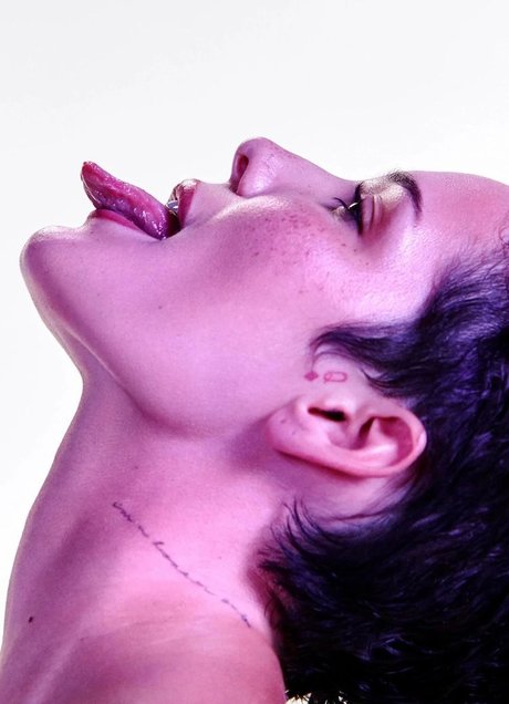 Halsey pornographic model image