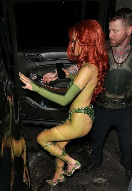 Halsey beautiful actress pics