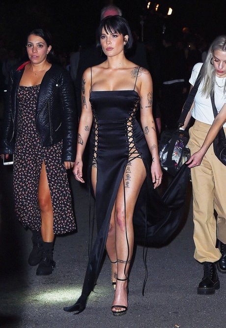 Halsey star sexy images