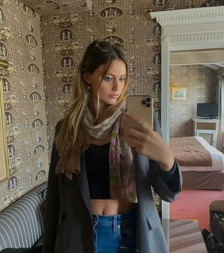 Jordan McEwen high quality actress img