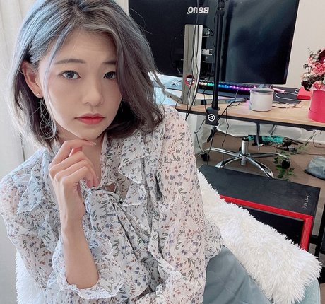 Kkatamina model sex picture