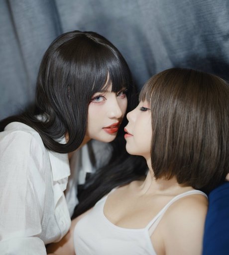 KitzCua model sexy pics