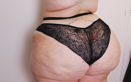 twinsmaison model porn pics