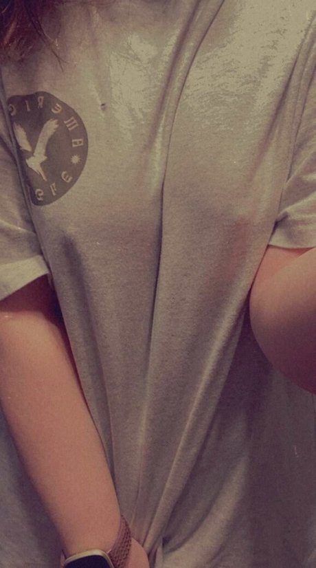 Kitsunamii nude star photos