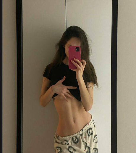 pretylittlething erotic star pics