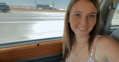 lili blossom hd model image