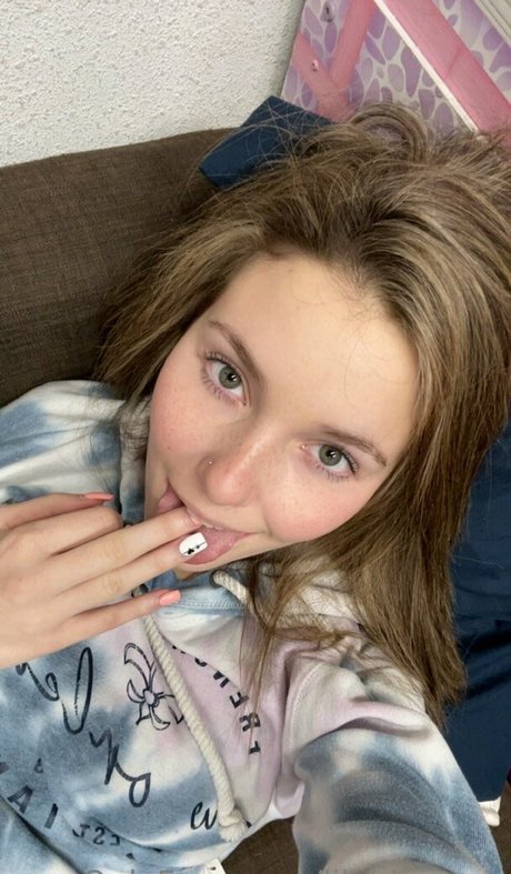 lili blossom pornstar nude picture