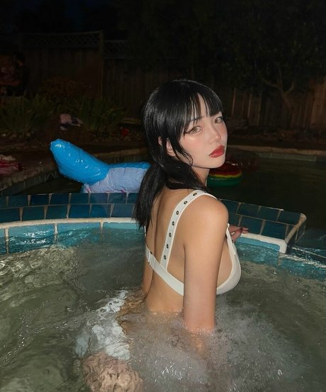 Ero Mei pornstar naked photos