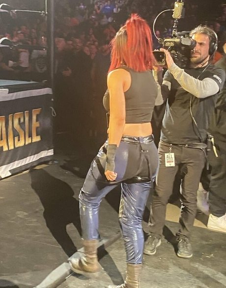 Bayley star hot photo