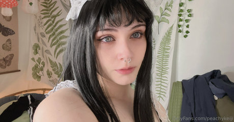 peachykeiji nice model images