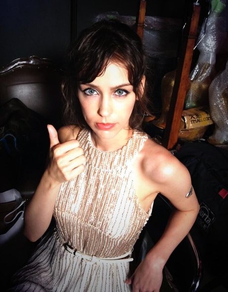 Stefanie Joosten star hot photos