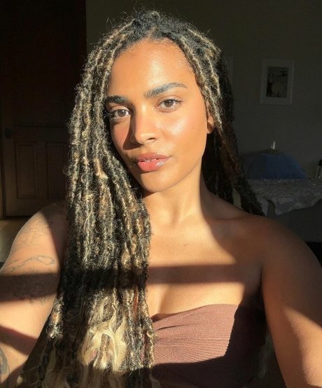 Sydeon model xxx galleries