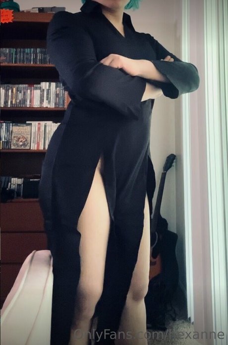 Hexanne model xxx pics