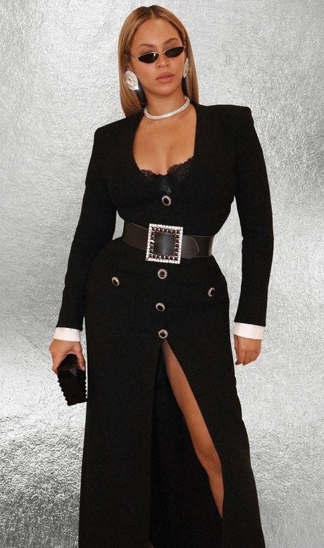 reverse gangbang onlyfans nice image