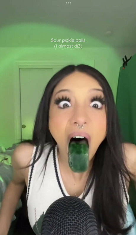 SassySounds ASMR sex star photos