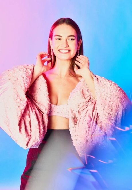 Lily James model pretty pics