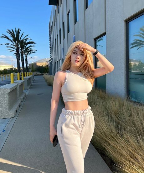 Allissa Shin high quality pornstar pictures