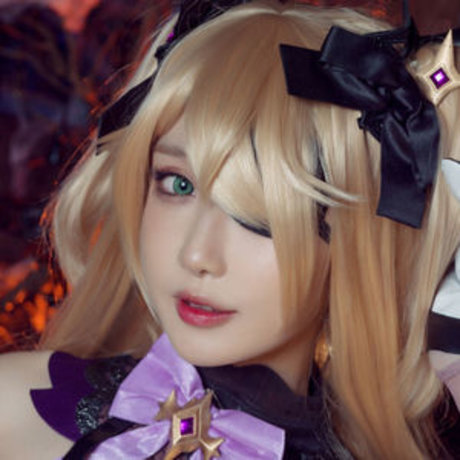 Abaoyeshitunia pornstar art pic