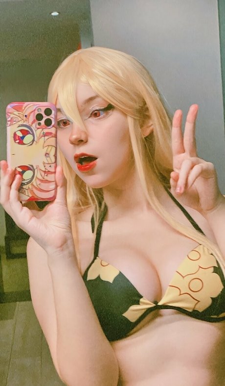 Aiko Love U naked model photos