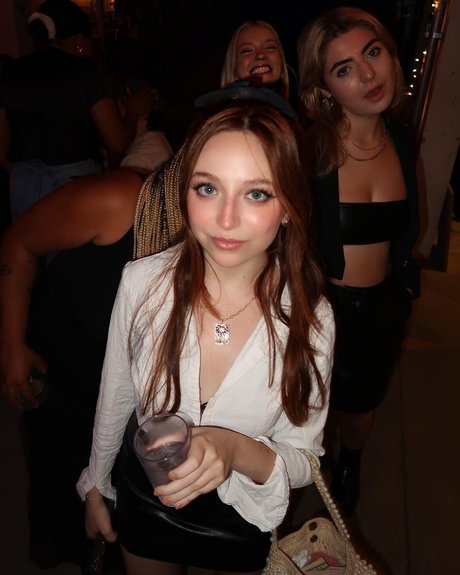 Ellie Schnitt nudes actress picture