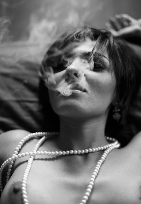 gigi glamorousxx erotic actress pics