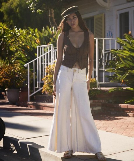 Desiree Flores exclusive actress galleries