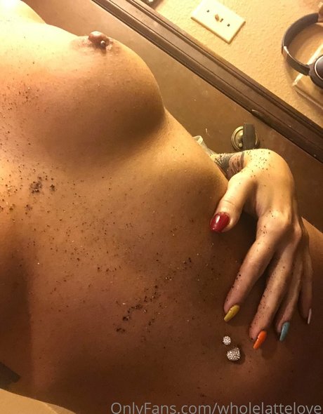 Alicia Costello model pretty gallery