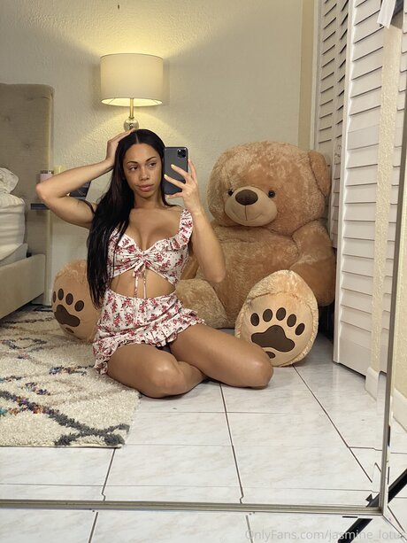 Jasmine Lotus best pornstar pic