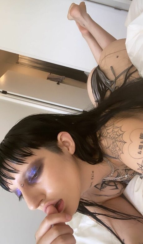 DeathbyRomy high quality model photo