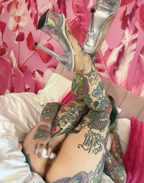 neptuneexplainsitall pornographic model gallery