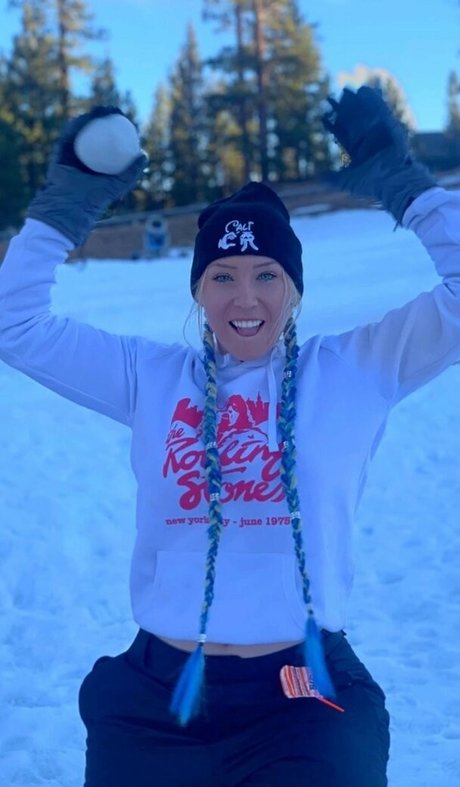 Nikkita Lyons top actress img