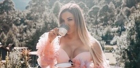 Aleida Nunez perfect actress img