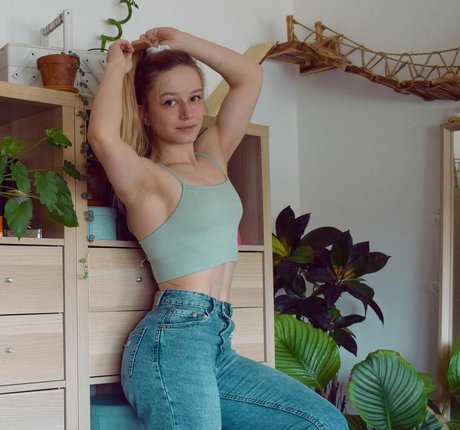 Aline Dessine star porn images