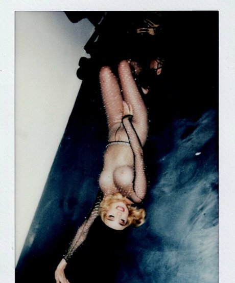 Kim Petras exclusive model img