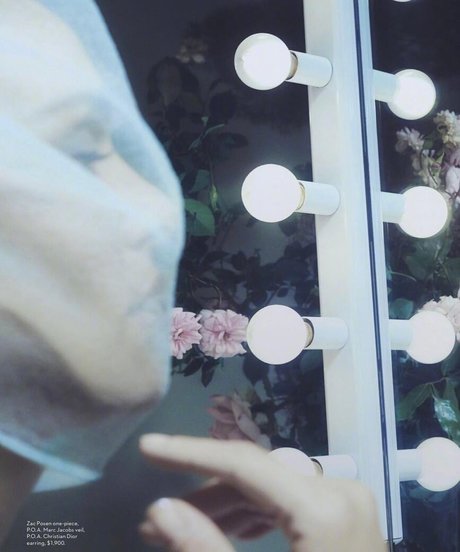 Natalie Portman naked star photo