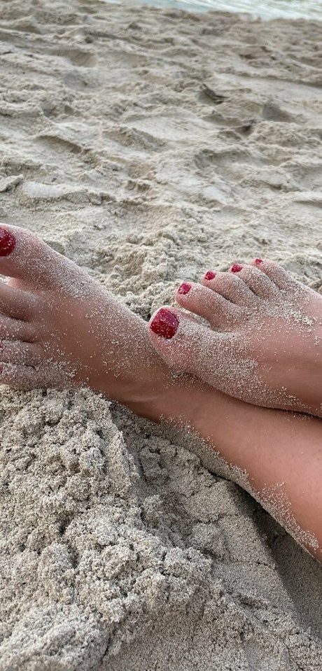 Ariana Van X high quality star archive