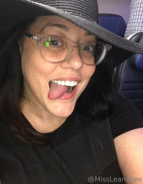 missleanalee model pics