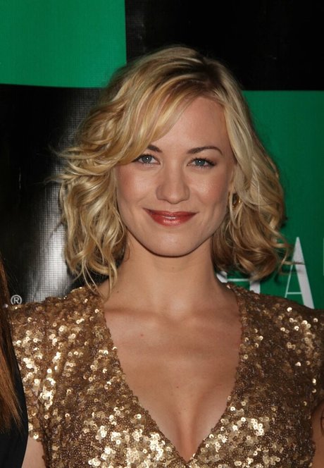 Yvonne Strahovski model erotic picture
