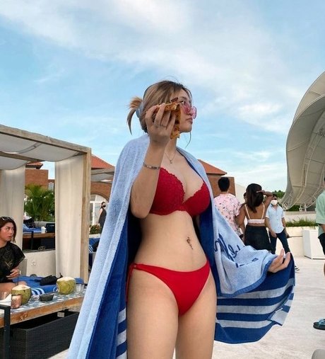 Anastasya Khosasih Profile pic