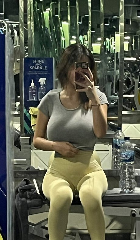 Anastasya Khosasih pretty actress pics