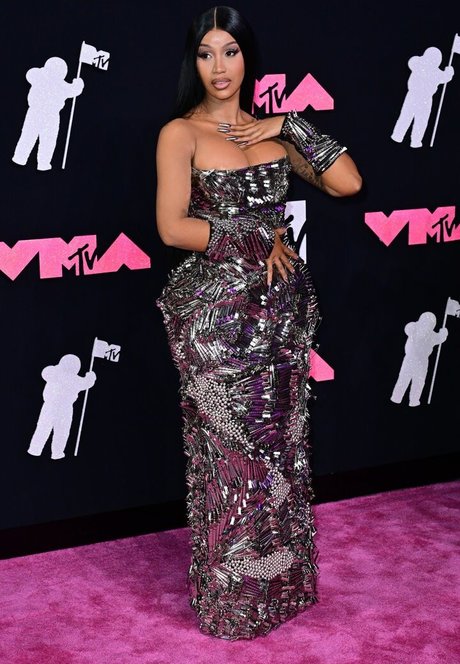 Cardi B pornographic star picture