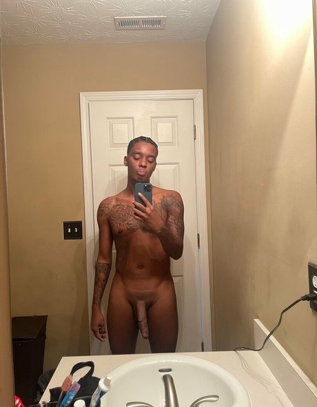 datwayaton nude pornstar img