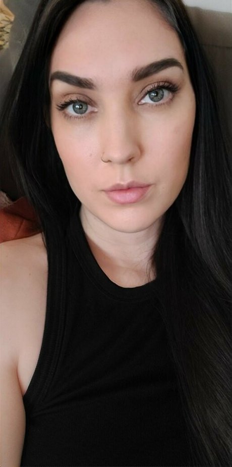 ojeniferann pornographic model pictures