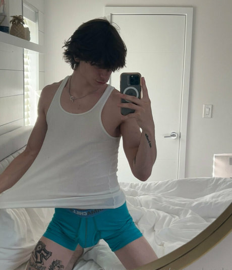 nate shreds hd pornstar picture