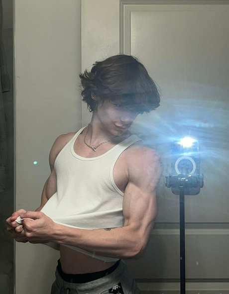 nate shreds star nude images