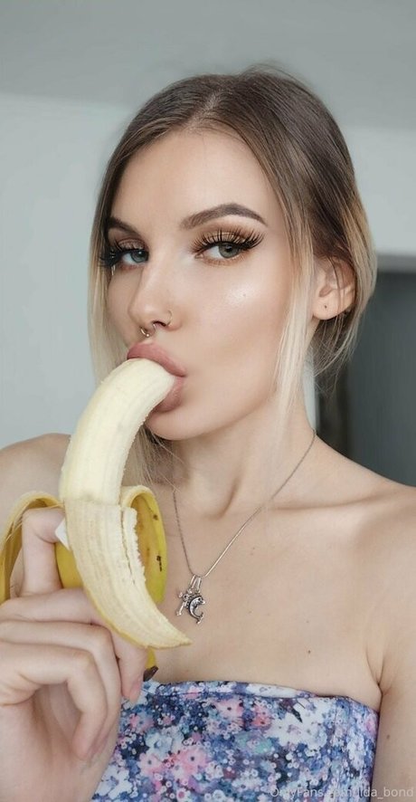 lida bond pornstar perfect picture