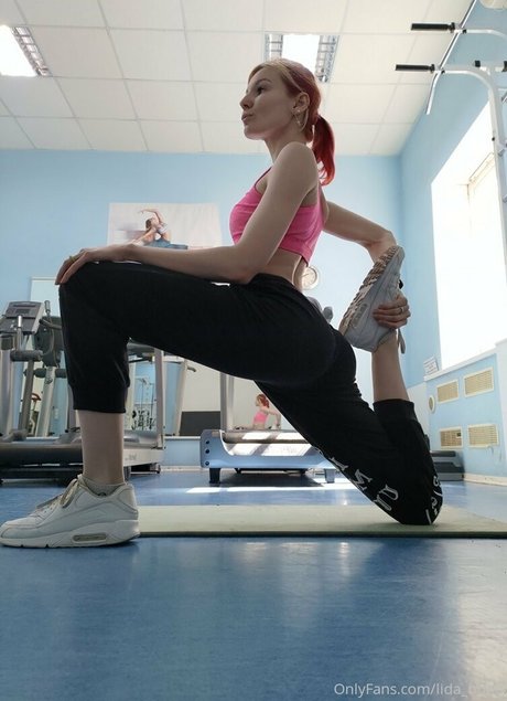 lida bond star hot pic