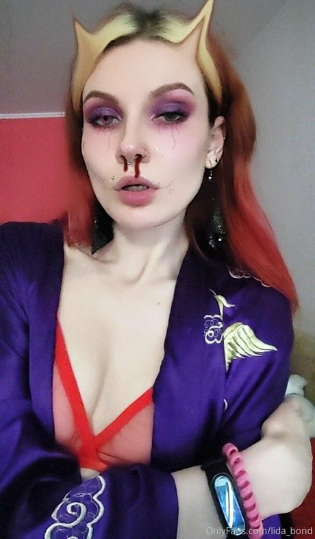 lida bond model adult gallery