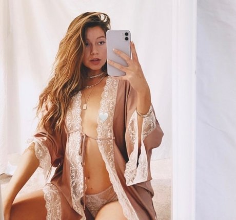 Veronica Desjardins sexy pornstar pic