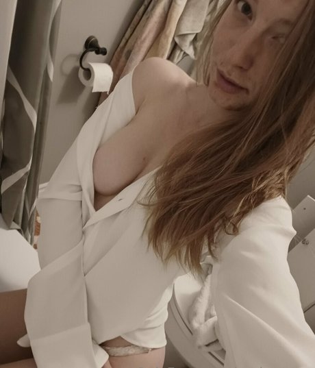 perkygrace beautiful actress pics